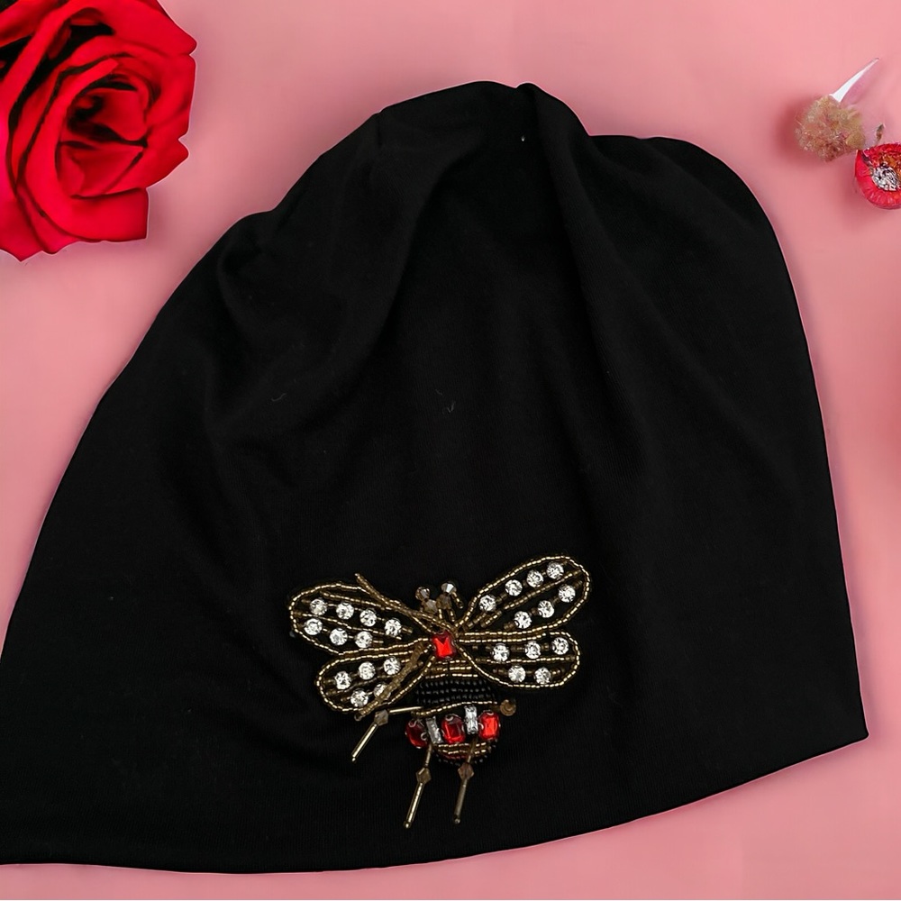 Adorable hat! Beanie with application!